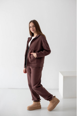 Костюм жіночий